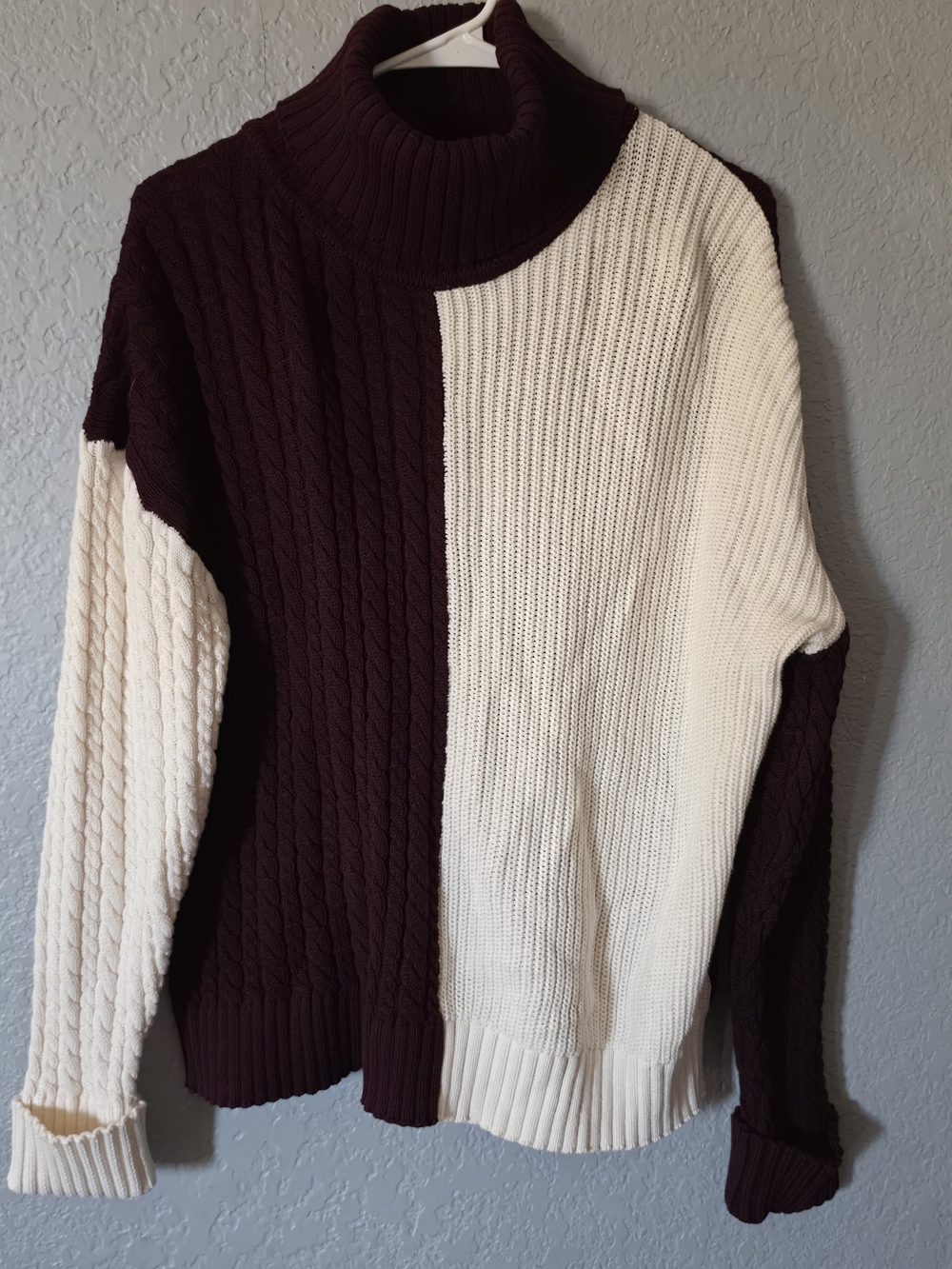 Colorblock Turtleneck Sweater in Wine and Cream